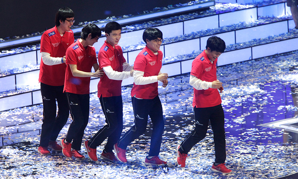 赛季第三赛段选手疲劳困境：连续败绩与联赛强度升级挑战